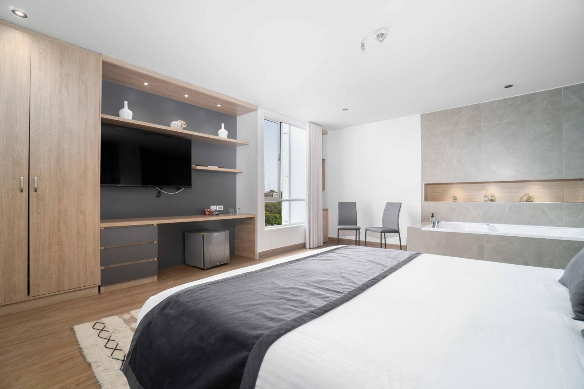 Hotel Plaza Del Lili Кали Екстериор снимка