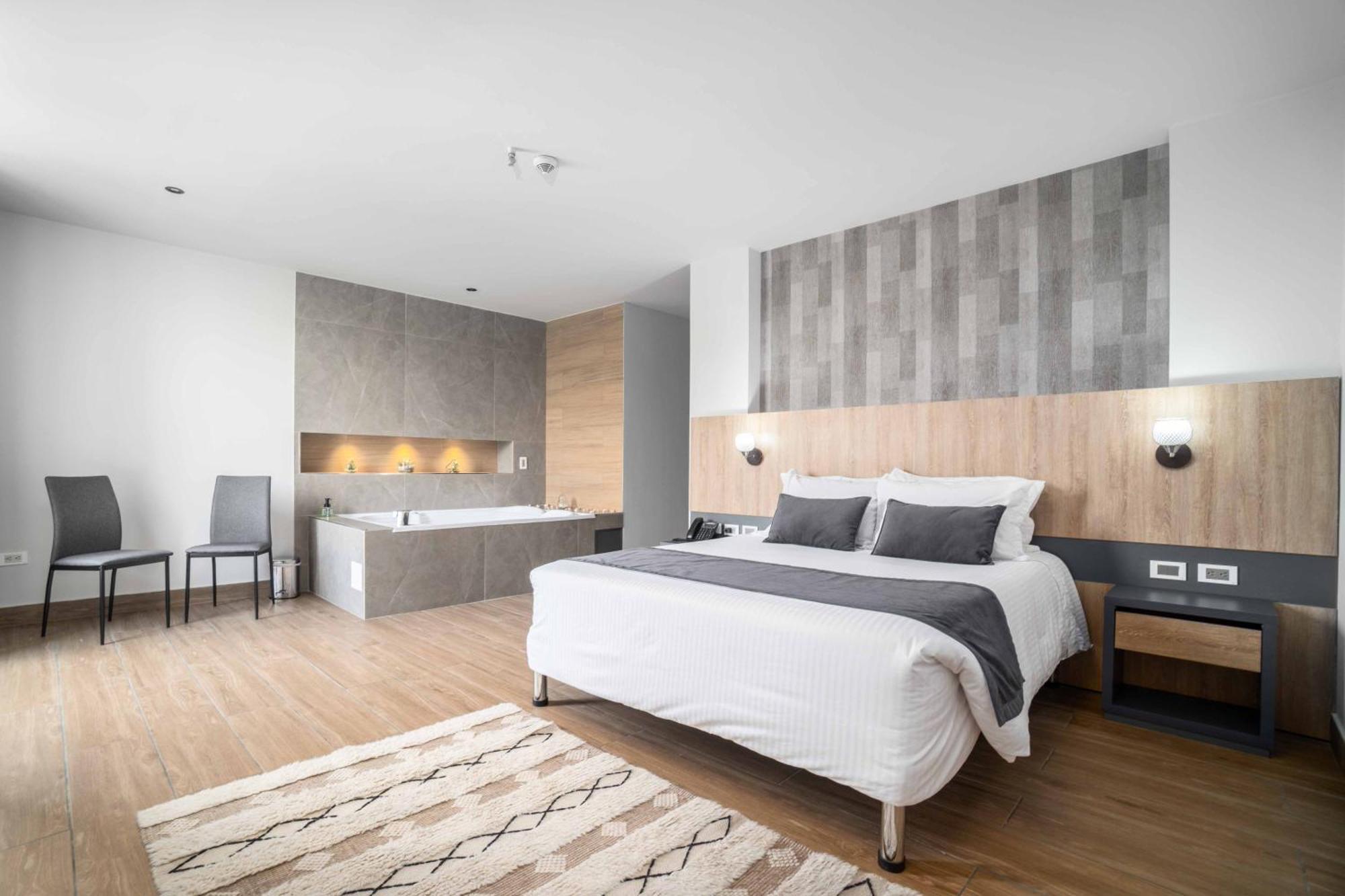 Hotel Plaza Del Lili Кали Екстериор снимка