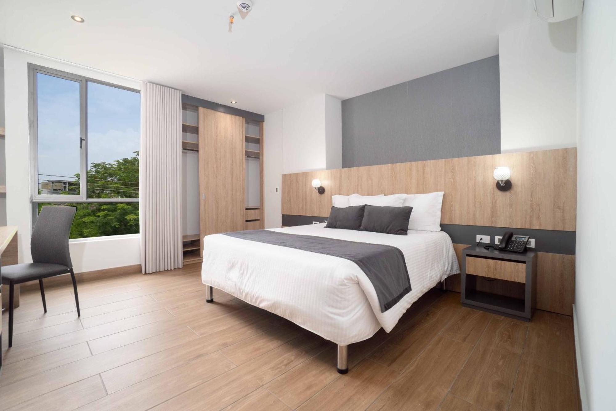 Hotel Plaza Del Lili Кали Екстериор снимка